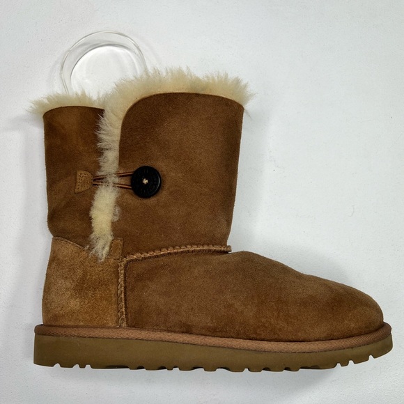 UGG Bailey Eva SINGLE Boot Leather Sheepskin Fur Suede Button Snow Right Foot 5 - Picture 2 of 13